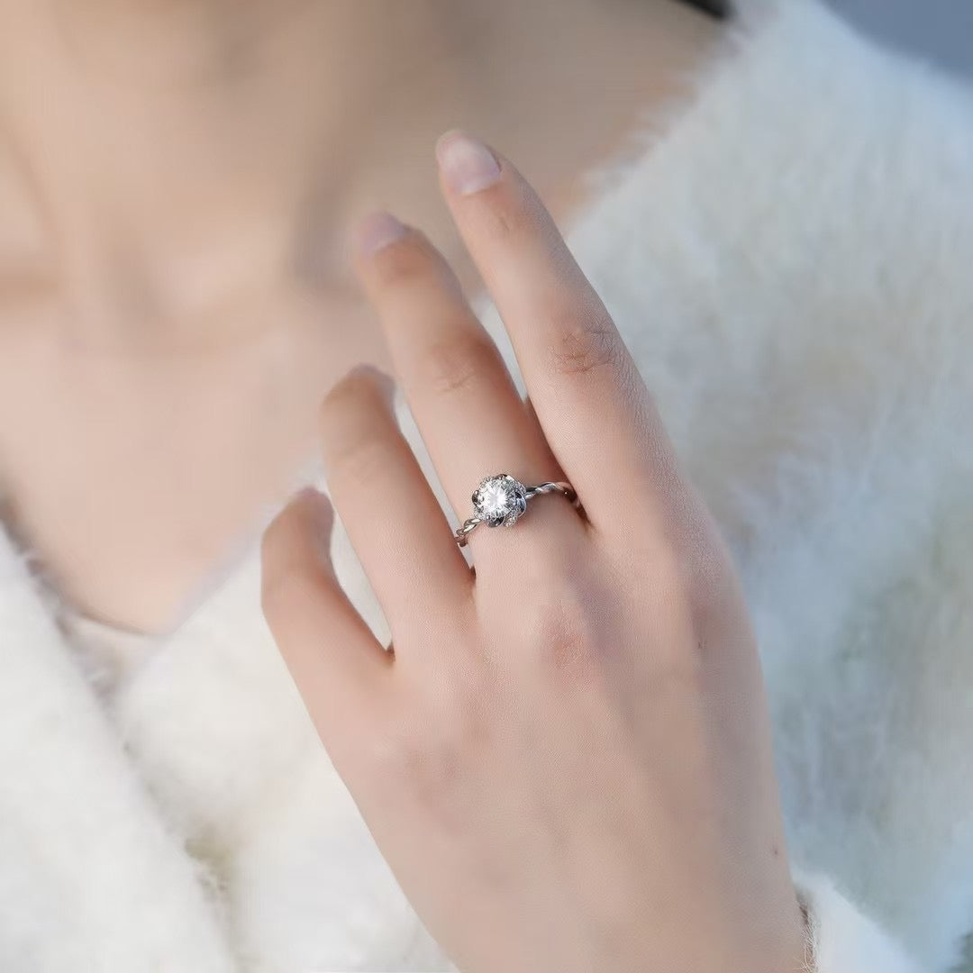 (Twist)1ct moissanite ring